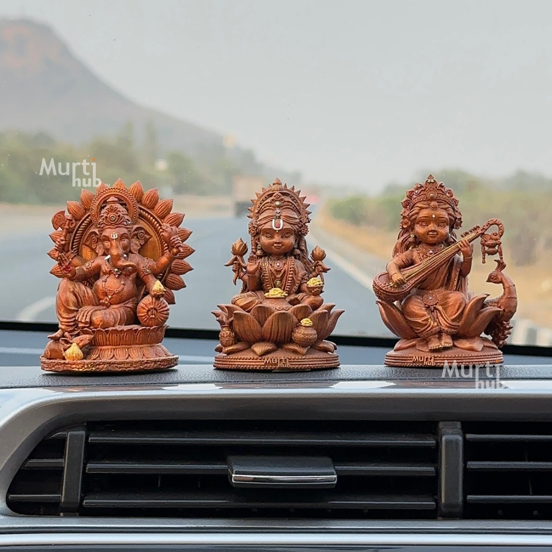 Baal Laxmi Ganesh Saraswati Idol Trio – Divine Dashboard Set for Prosperity, Wisdom & Auspicious Beginnings