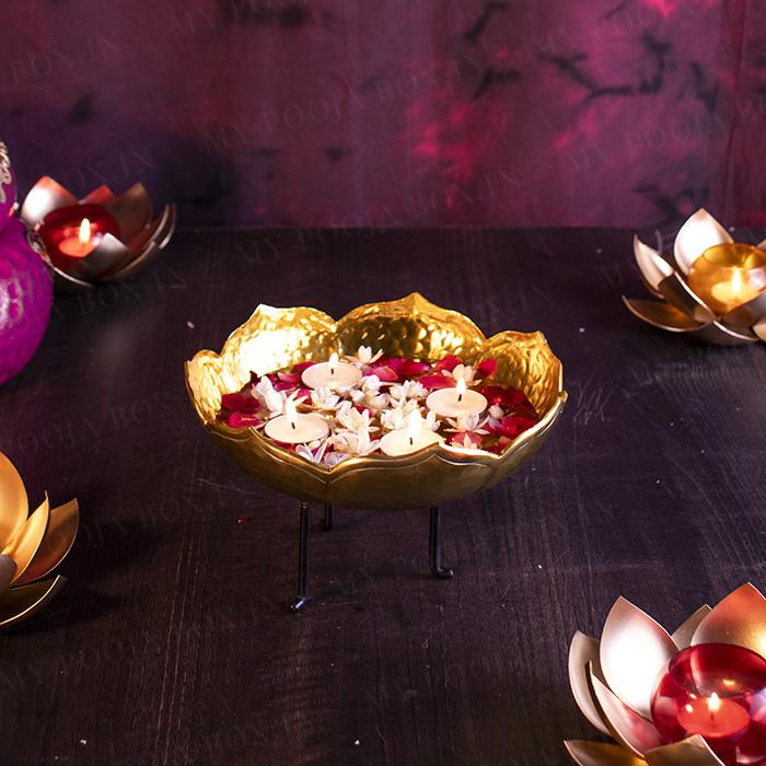 Golden Leafy Urli Stand