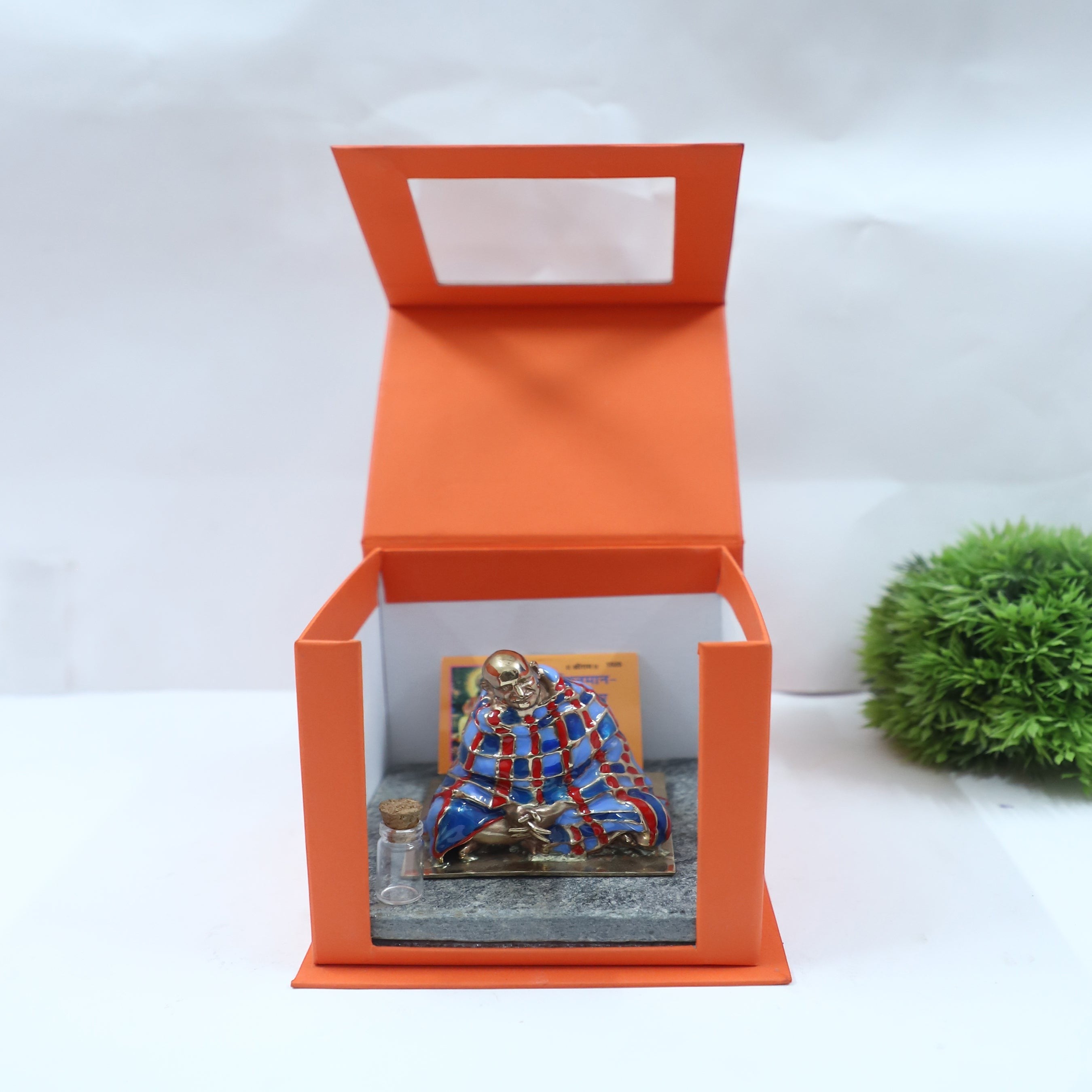 Neem Karoli Baba With Blanket in Silver Finish Hand-Painted Brass Idol | Guru Ji Murti