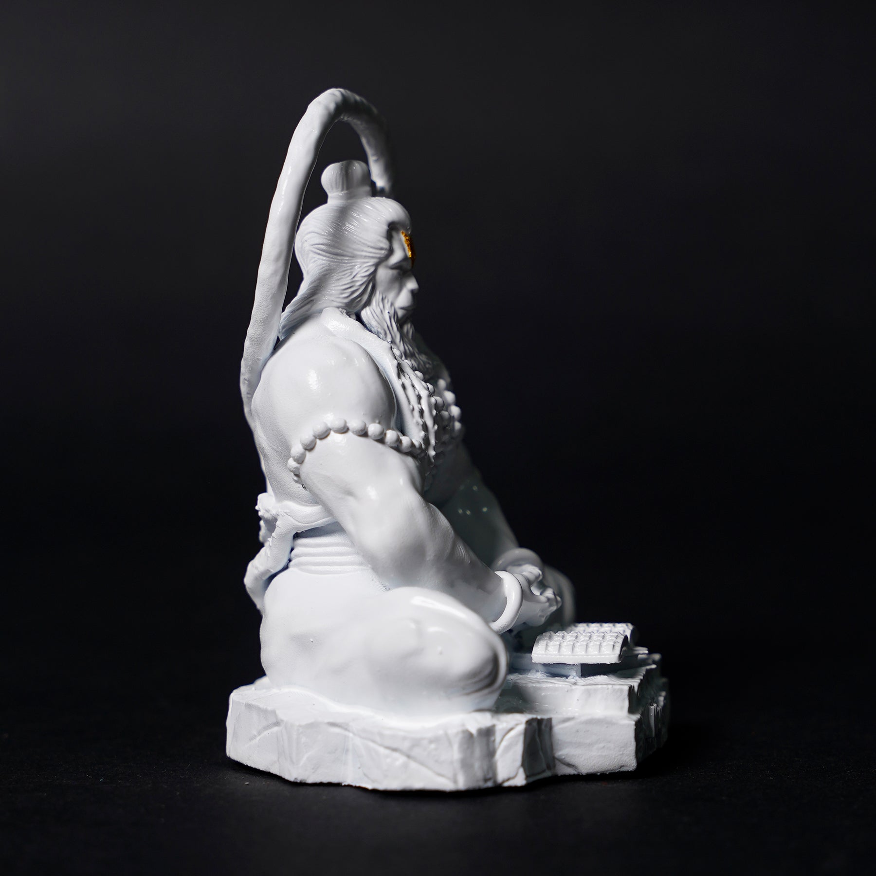 Pavan Sut Hanuman Ji — The Road Guardian | Matte Finish | Seated Blessing Idol for Car Dashboard