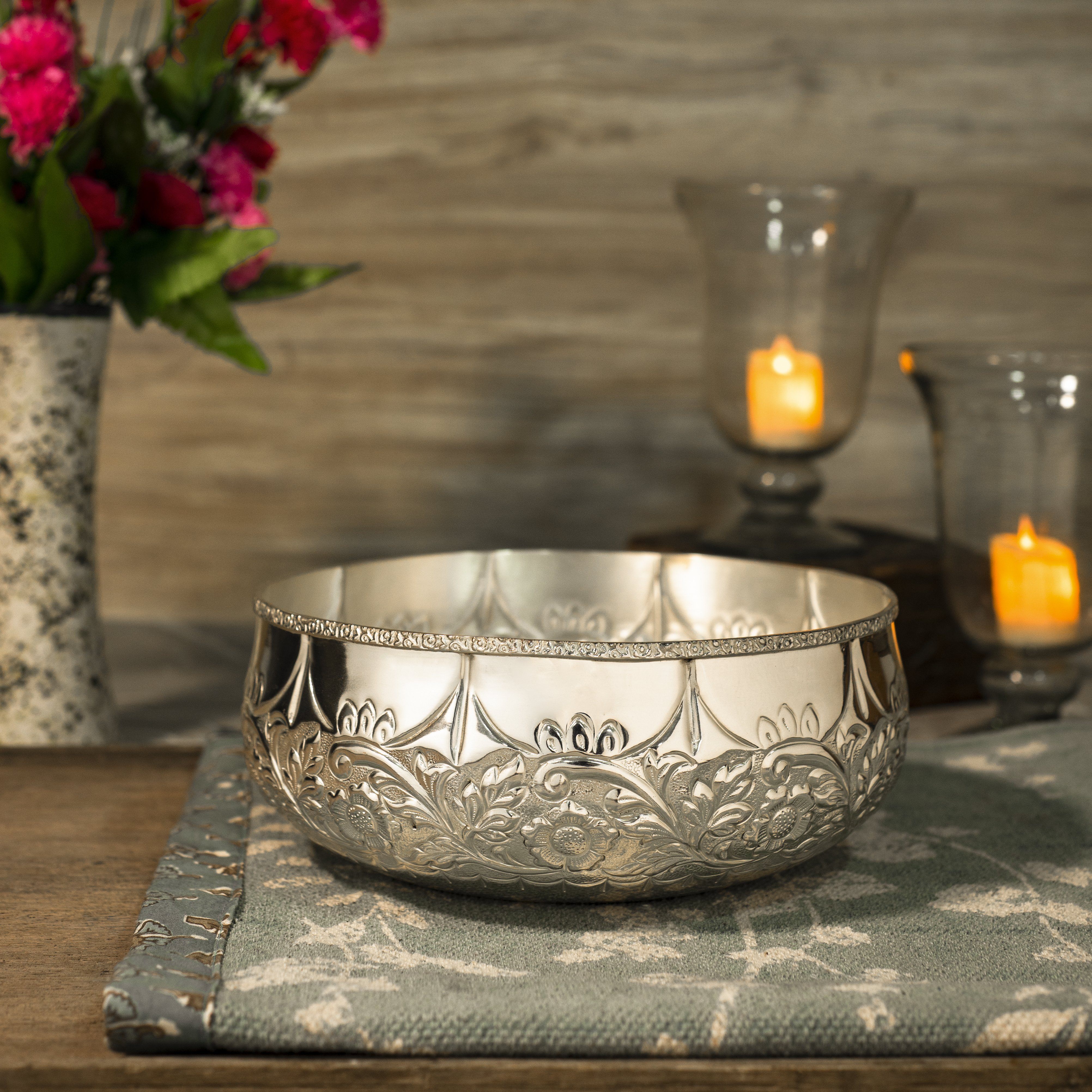 Decorative Silver Plated Urli