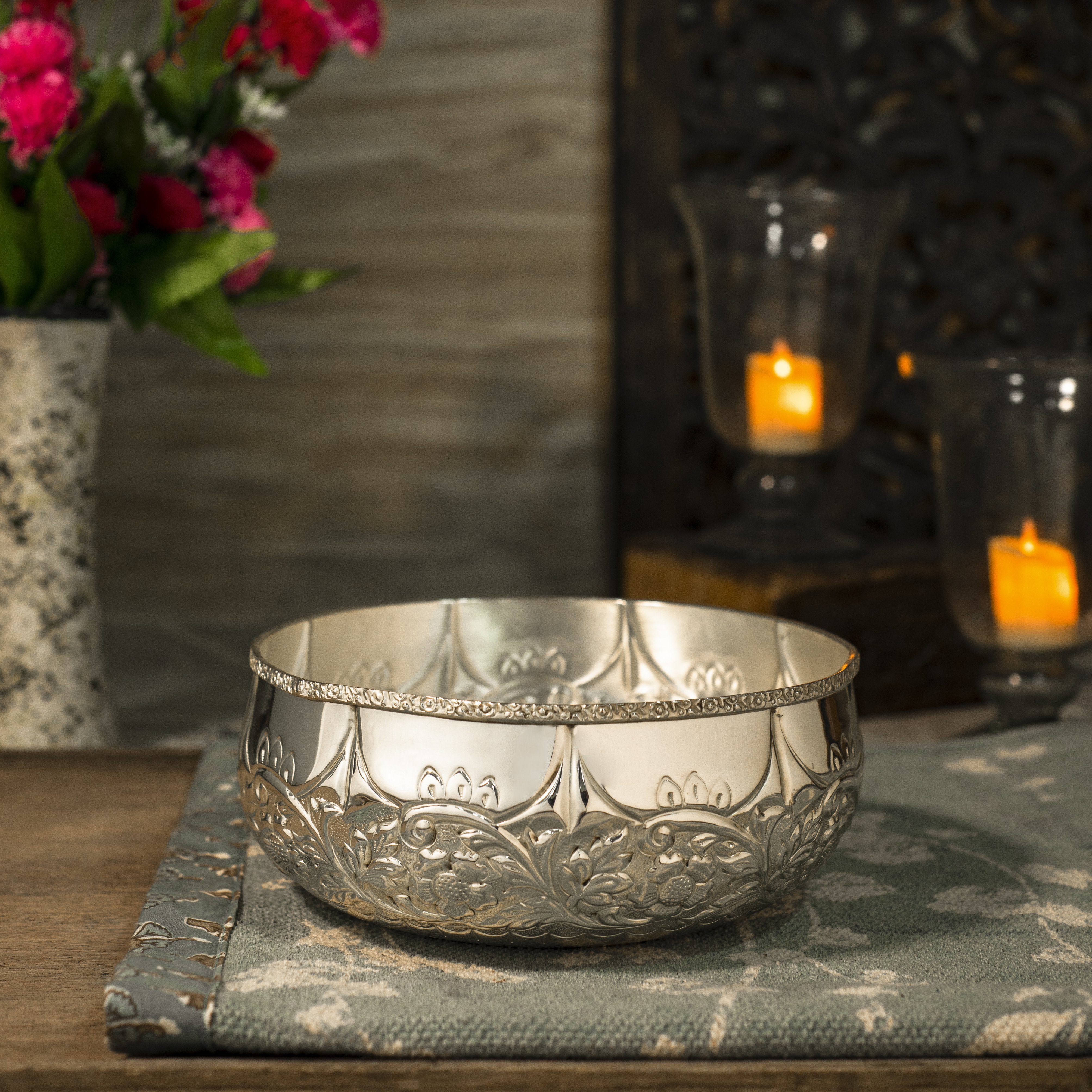 Decorative Silver Plated Urli