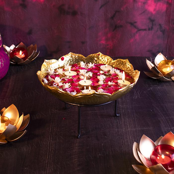 Golden Leafy Urli Stand